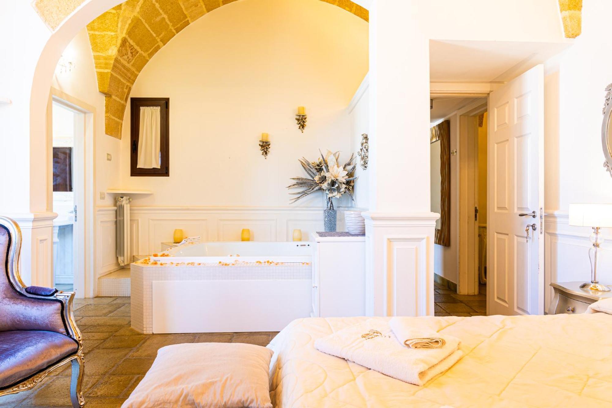 Bed and Breakfast Palazzo Aurora Алецио Экстерьер фото