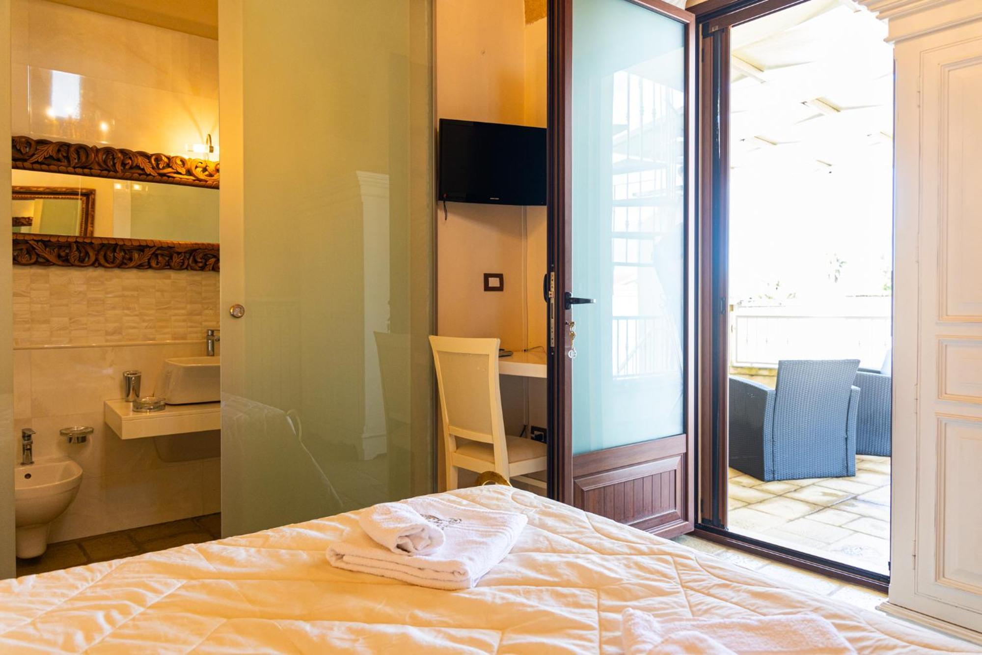 Bed and Breakfast Palazzo Aurora Алецио Экстерьер фото